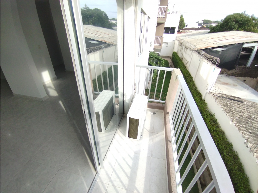 ARRIENDO APTO DE 2 ALCOBAS EN TORICES — foto 2