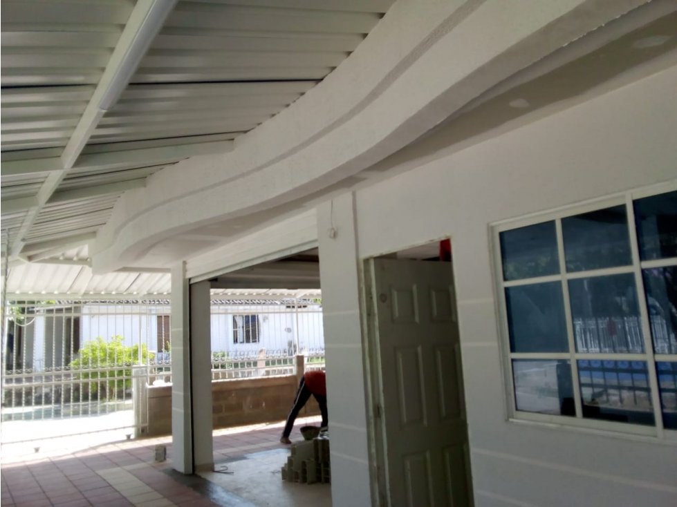 CASA ESQUINERA DE 4 ALCOBAS PARA VENTA EN BLAS DE LEZO