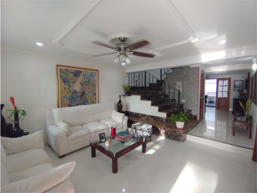 CASA 4 ALCOBAS TURISTICA EN MANGA PARA VENTA