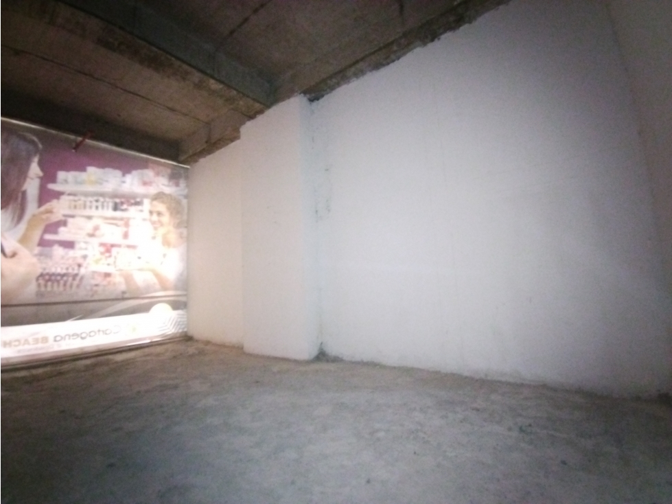 LOCALES COMERCIALES PARA ARRIENDO EN CRESPO — foto 3