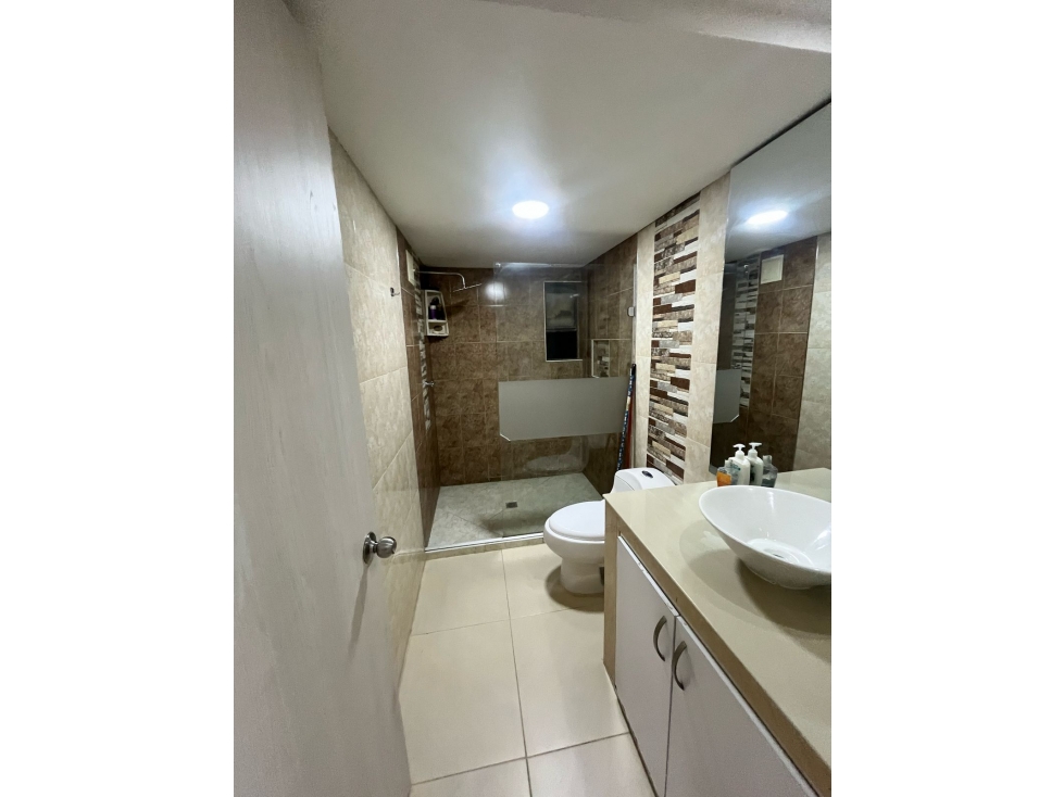 APARTAMENTO DE 2 ALCOBAS PARA VENTA EN PIE DE LA POPA — foto 5