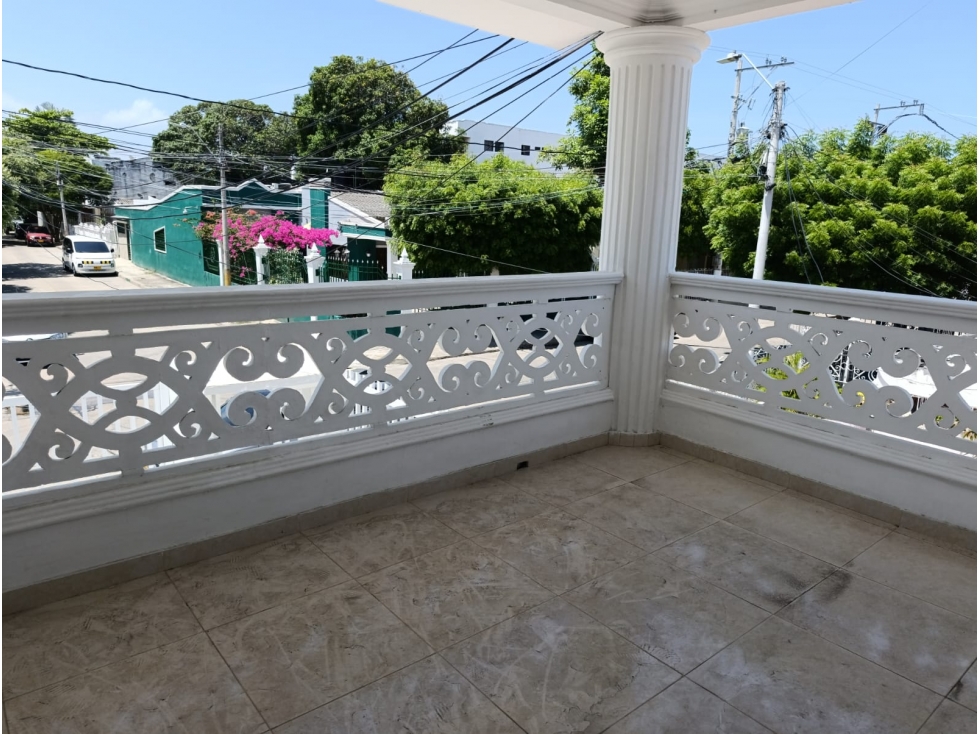 CASA DE 5 ALCOBAS PARA ARRIENDO EN CRESPO - 2