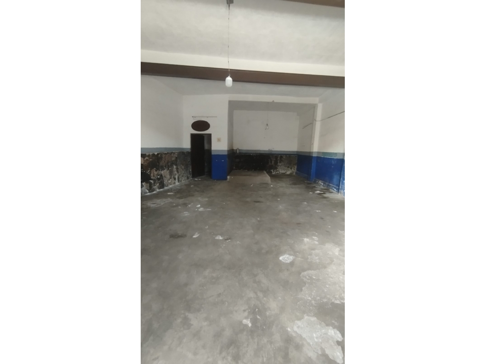 LOCAL COMERCIAL EN COLONOS - 2