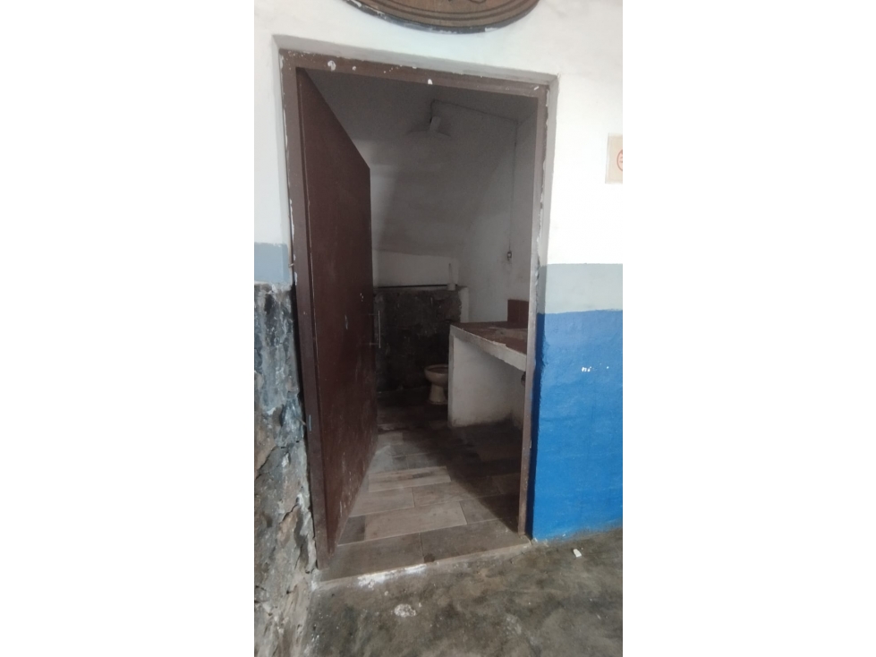 LOCAL COMERCIAL EN COLONOS - 3