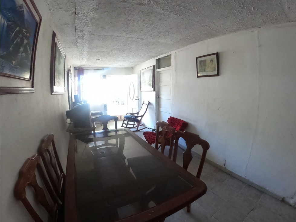 CARTAGENA, VENTA CASA DE 3 HABITACIONES EN EL ALTO BOSQUE — foto 3