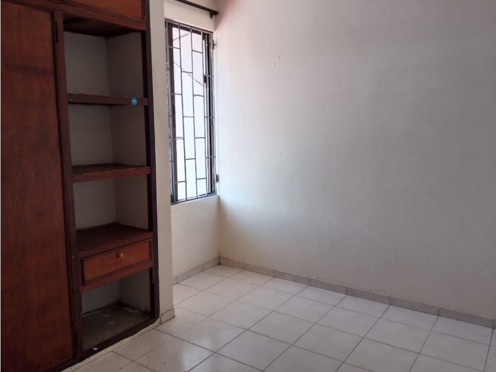 CASA CON 3 APTOS Y UN LOCAL PARA VENTA EN EL SOCORRO — foto 6