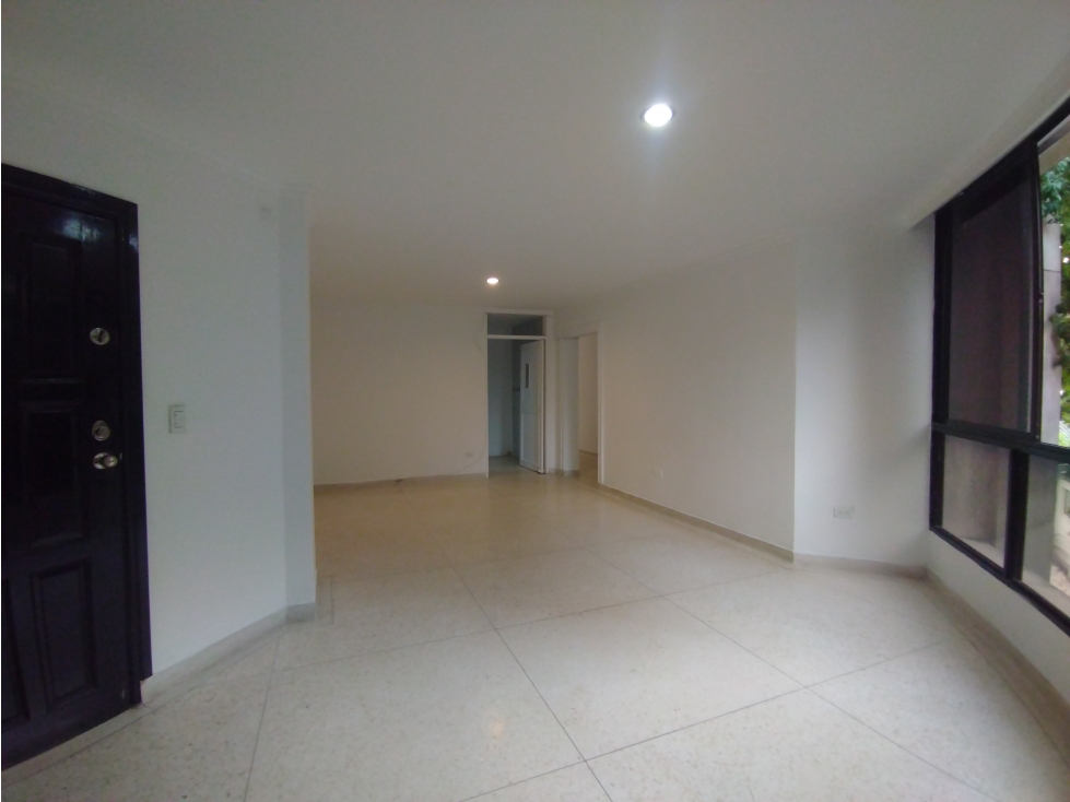 APARTAMENTO DE 3 ALCOBAS PARA VENTA EN MANGA — foto 2