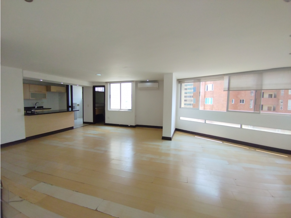 APARTAMENTO DUPLEX DE 3 ALCOBAS EN BOCAGRANDE PARA VENTA — foto 2