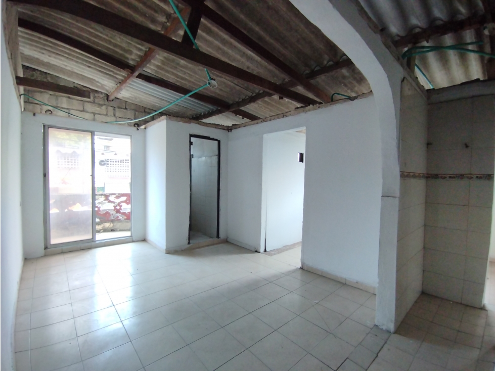 CASA ESQUINERA DE 525 M2 EN LAS GAVIOTAS PARA VENTA