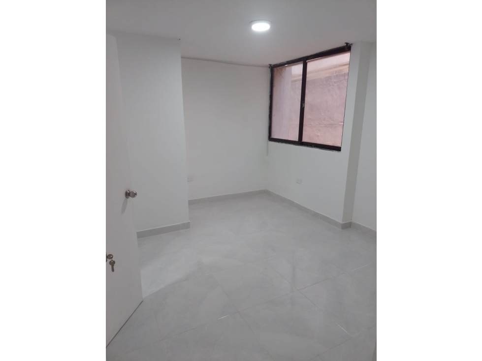 APARTAMENTO DE 1 ALCOBA PARA ARRIENDO EN EL LAGUITO — foto 5