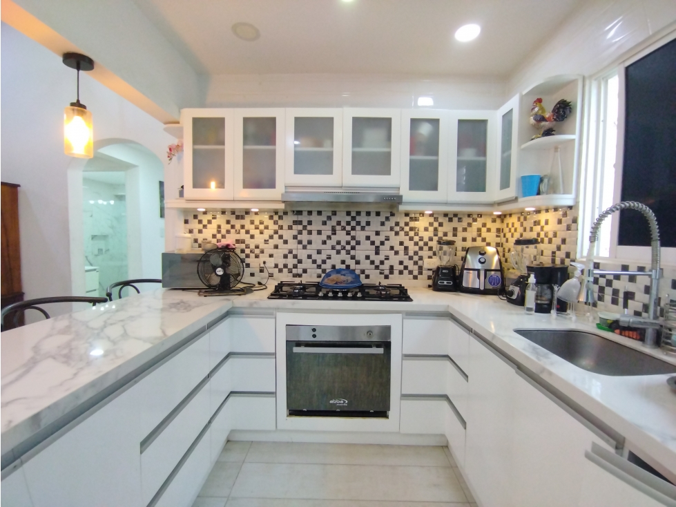 CASA DE 4 ALCOBAS PARA VENTA EN CRESPO — foto 3