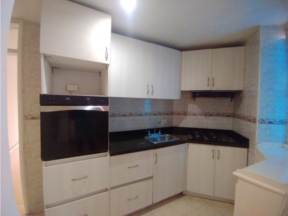 APARTAMENTO DE 3 ALCOBAS PARA VENTA EN MANGA — foto 3