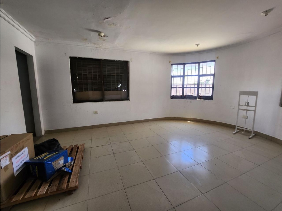 BODEGA DE 312 M2 PARA VENTA EN EL PRADO - 4