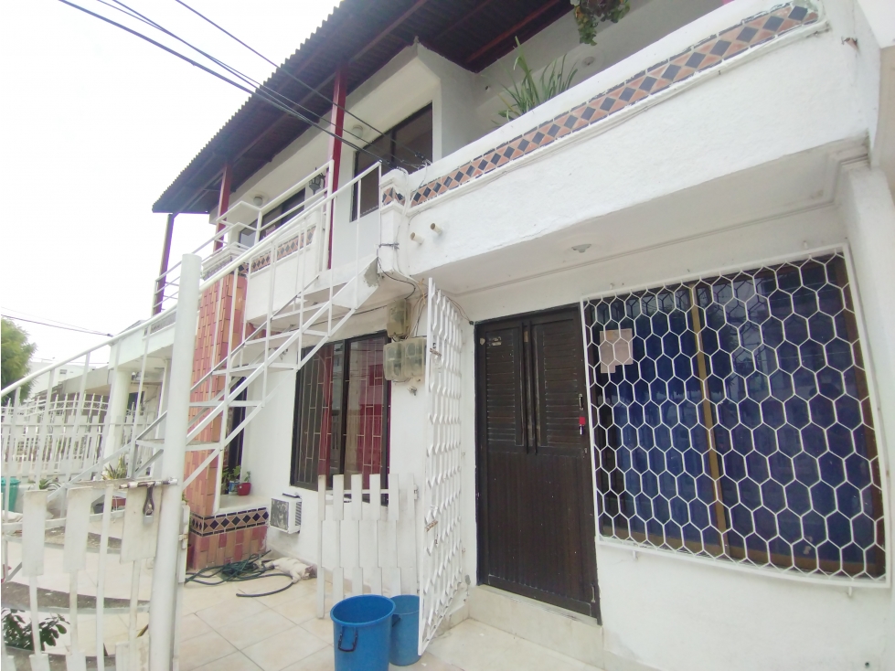 CASA CON 3 APARTAMENTOS PARA VENTA EN ALTO BOSQUE