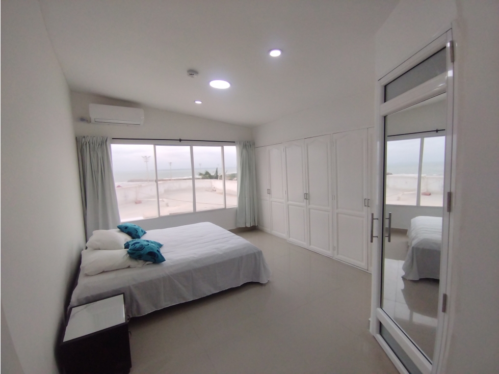 APARTAMENTO DE 2 ALCOBAS CON VISTA AL MAR EN CRESPO PARA VENTA — foto 5