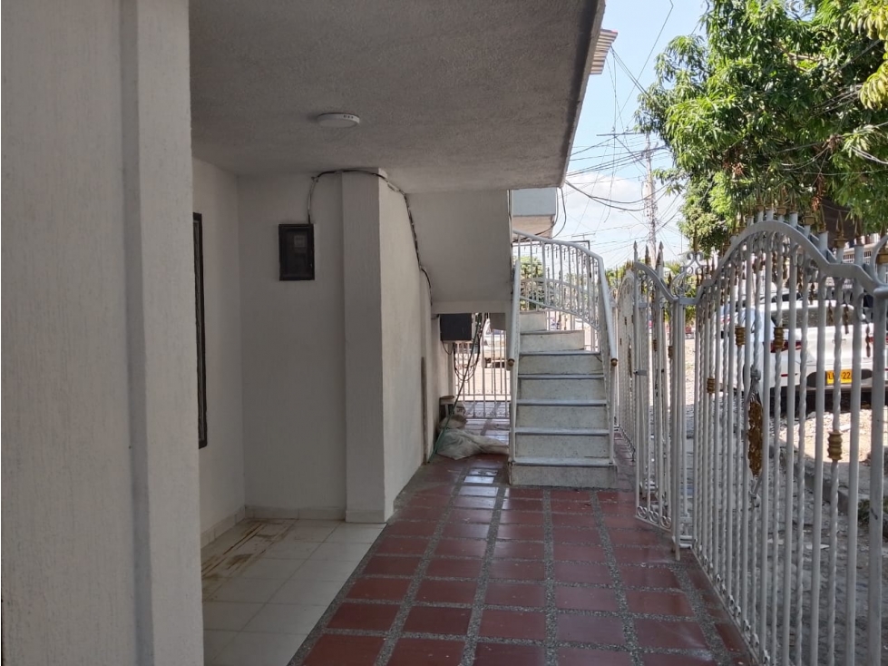CASA CON 3 APTOS Y UN LOCAL PARA VENTA EN EL SOCORRO