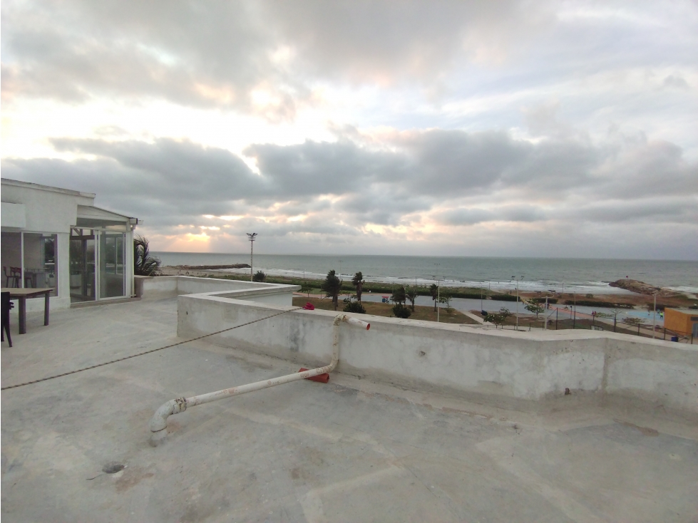 APARTAMENTO DE 2 ALCOBAS CON VISTA AL MAR EN CRESPO PARA VENTA — foto 6