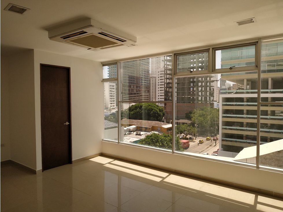 ARRIENDO OFICINAS EN EDIFICIO EMPRESARIAL EN BOCAGRANDE — foto 6