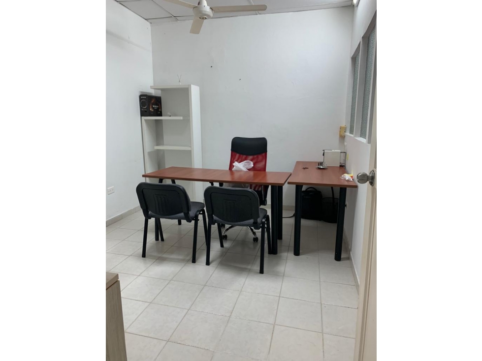 CARTAGENA, VENDO OFICINA EN CENTRO - 32A08 - 2