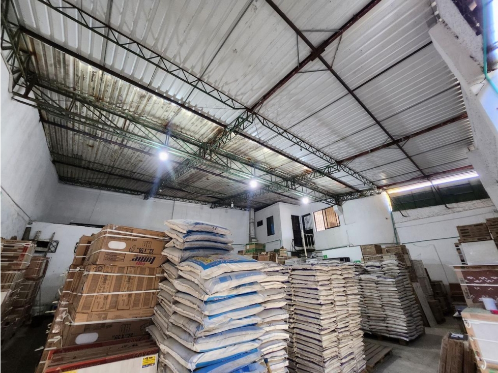 BODEGA DE 312 M2 PARA VENTA EN EL PRADO - 5