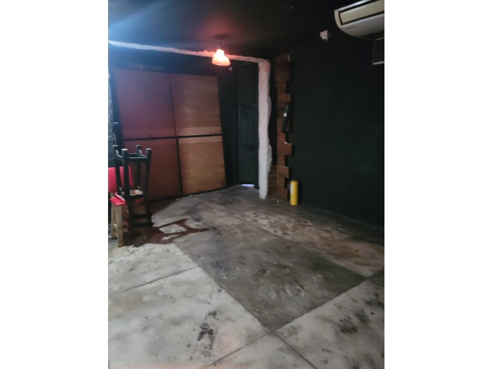 LOCAL DE 240 M2 EN LAS GAVIOTAS PARA ARRIENDO — foto 4
