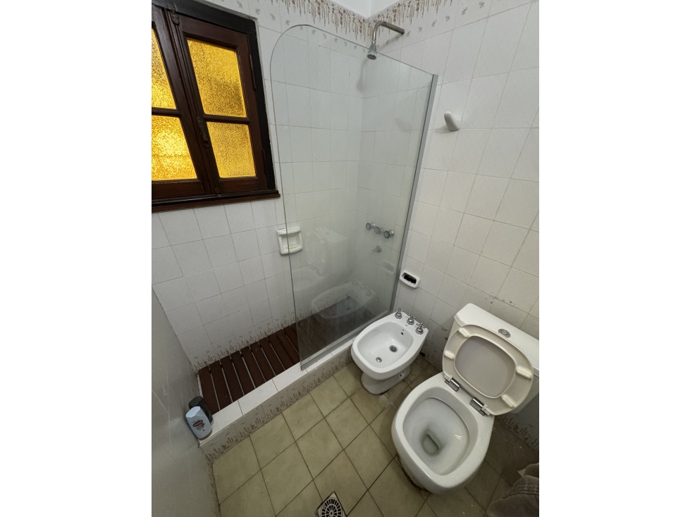 VENDE QUINTA EN ZONA PALOS DE COLORES (Luz y Gas) - 4