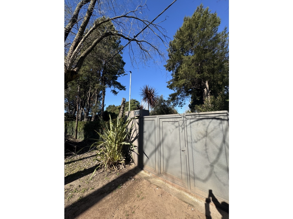 VENDE QUINTA EN ZONA PALOS DE COLORES (Luz y Gas) - 5