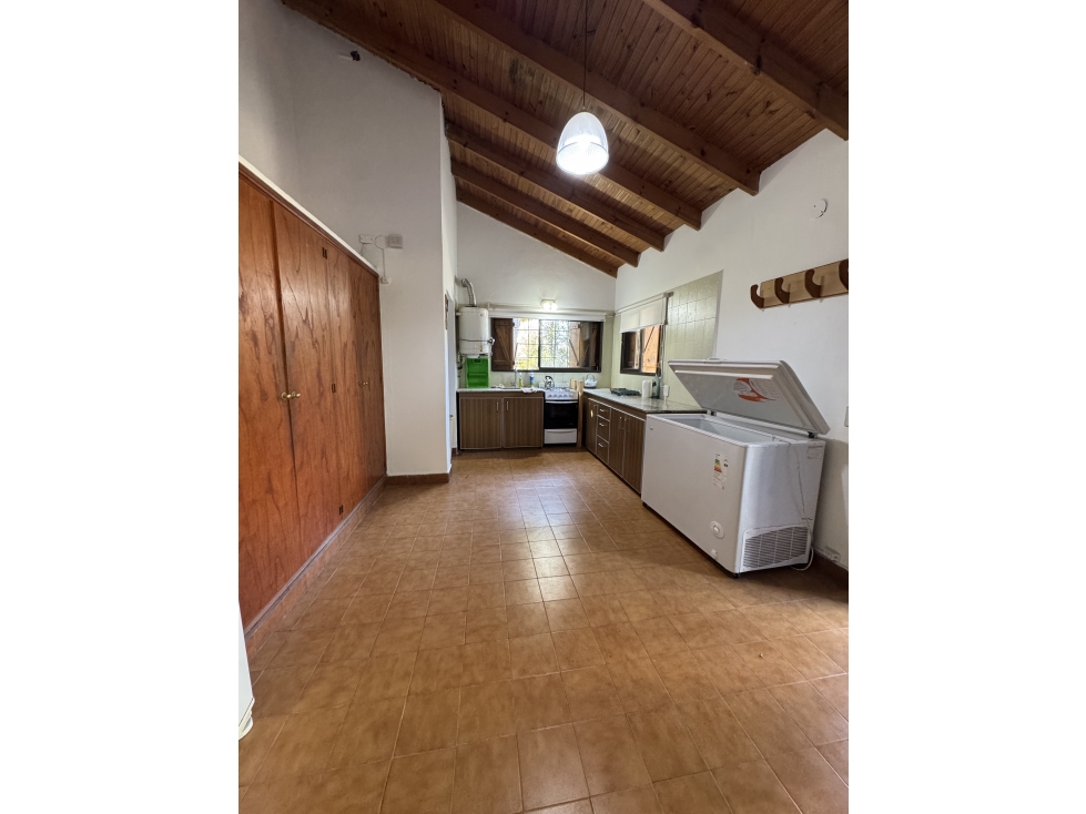 VENDE QUINTA EN ZONA PALOS DE COLORES (Luz y Gas) - 6