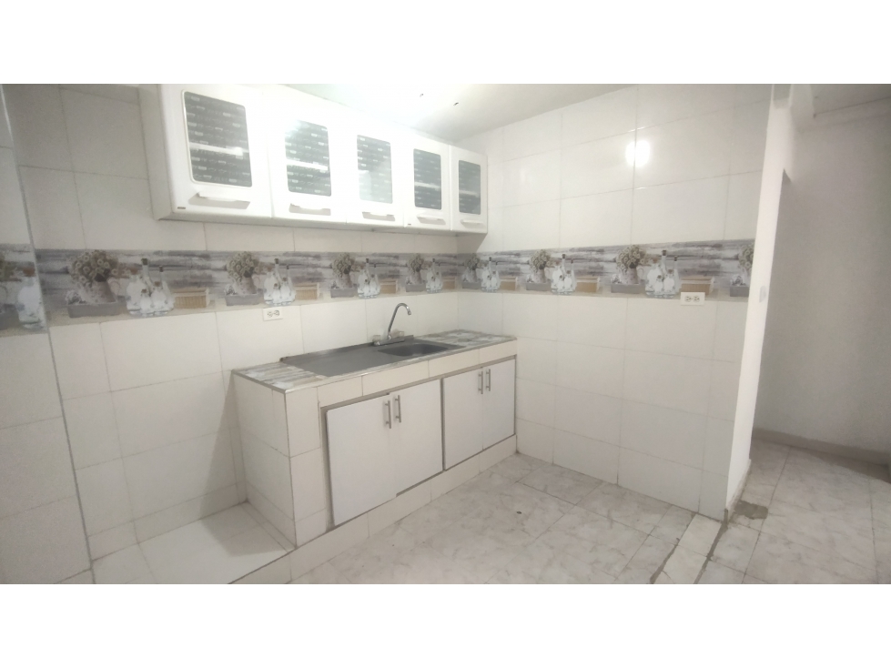 CARTAGENA, VENTA CASA DIVIDIDA EN DOS APARTAMENTOS - CALAMARES — foto 5