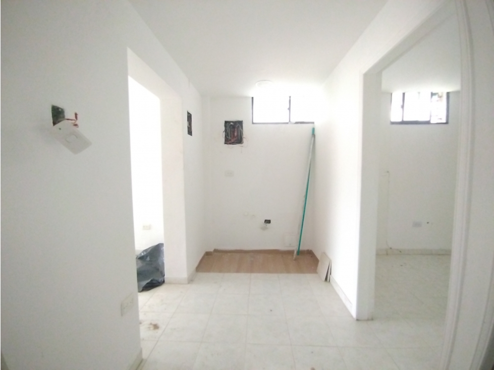 LOCAL DE 80 M2 PARA ARRIENDO EN BOCAGRANDE — foto 5