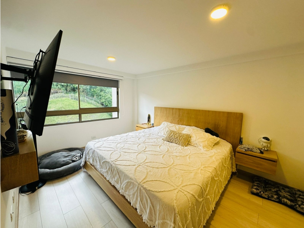 Venta Hermoso apartamento en la Loma de los Bernal — foto 4