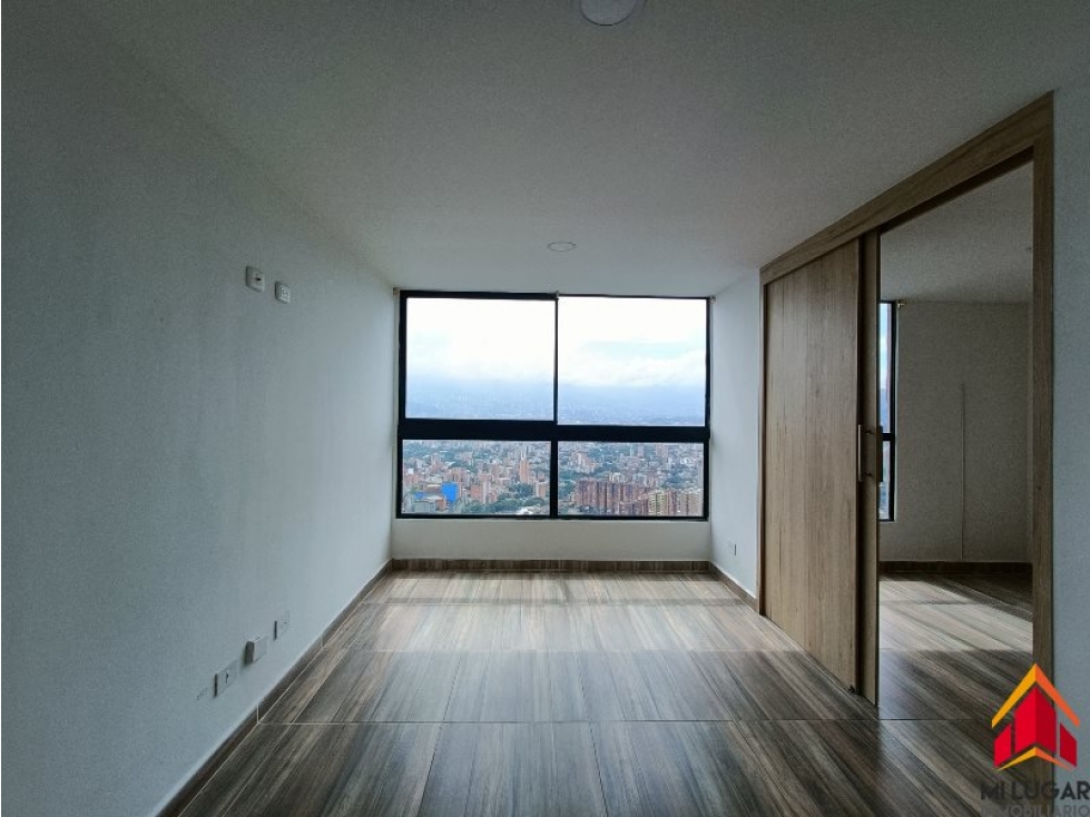 Moderno apartamento en Calasanz con vista a la ciudad