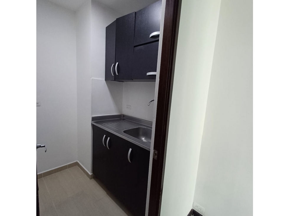 EN VENTA OFICINA EXCELENTE UBICACION - PRECIO DE OPORTUNIDAD — foto 2