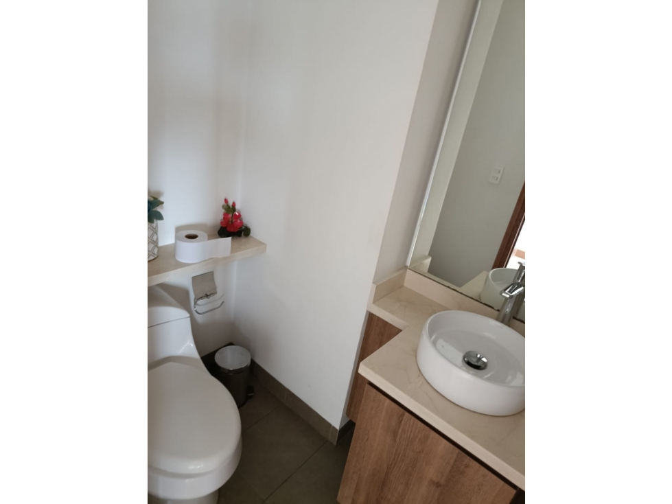 EN VENTA APARTAMENTO EL POBLADO - SANTA MARIA DE LOS ANGELES — foto 3