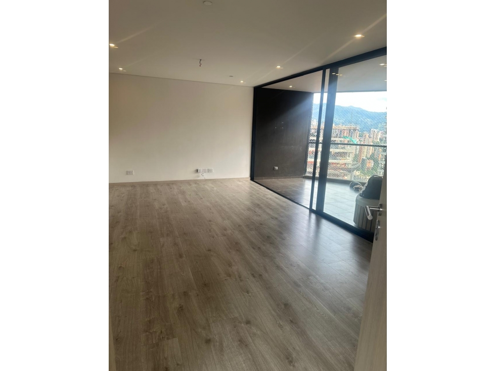 VENTA HERMOSO APARTAMENTO EN EL POBLADO