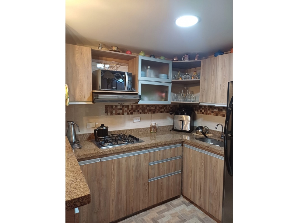 VENDO APARTAMENTO EN MARIA AUXILIADORA