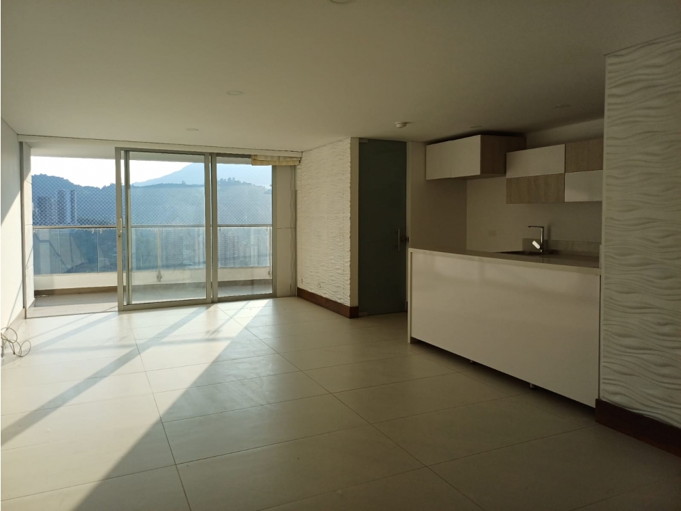 Venta de moderno apartamento en Sabaneta
