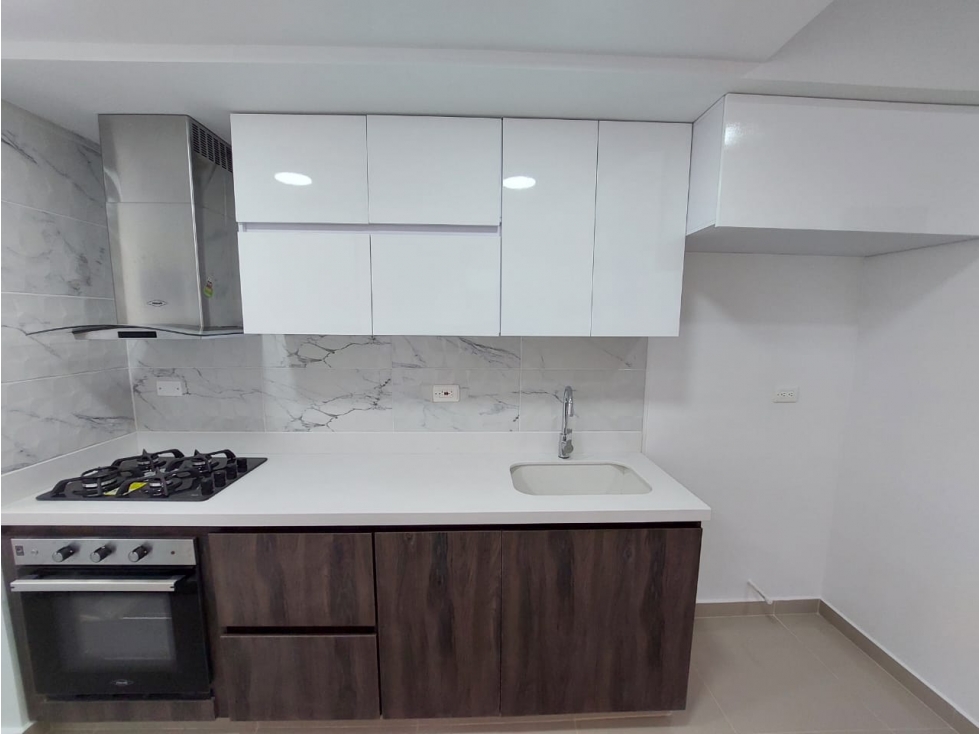 Moderno apartamento en Calasanz — foto 3