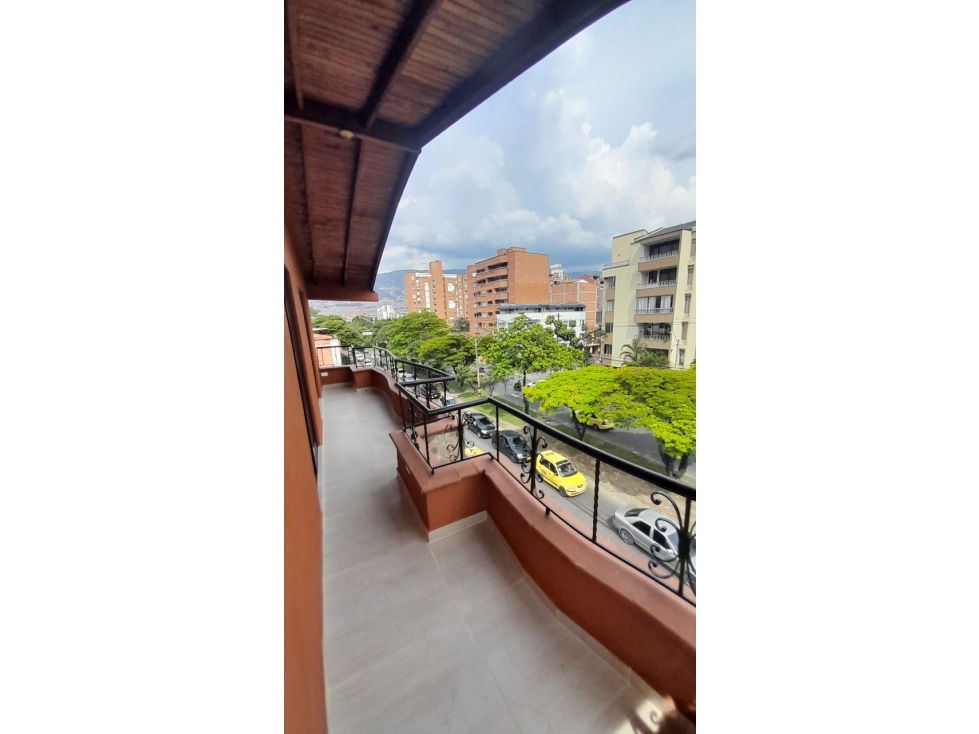 VENTA CASA AVENIDA BOLIVARIANA
