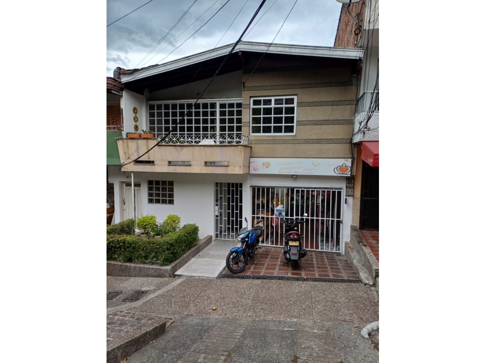 VENTA CASA EN LA FLORESTA