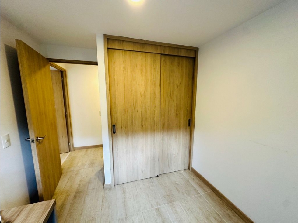 Venta Hermoso apartamento en la Loma de los Bernal — foto 5
