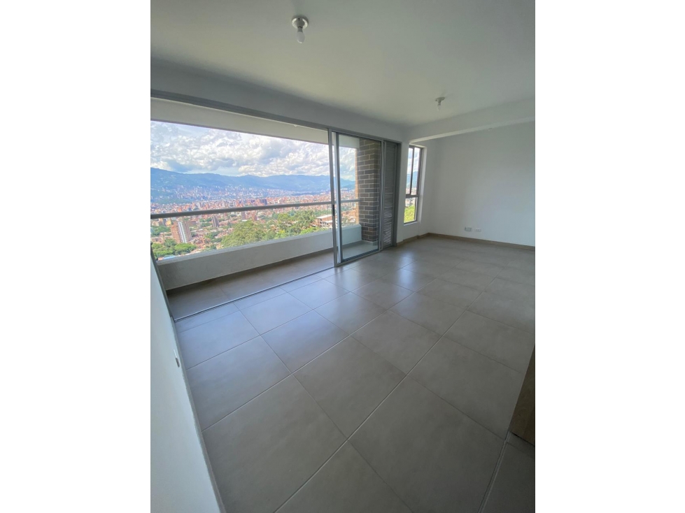 Hermoso apartamento en calasanz parte alta