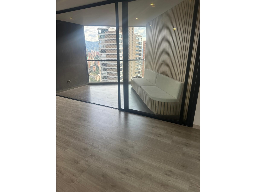VENTA HERMOSO APARTAMENTO EN EL POBLADO — foto 4