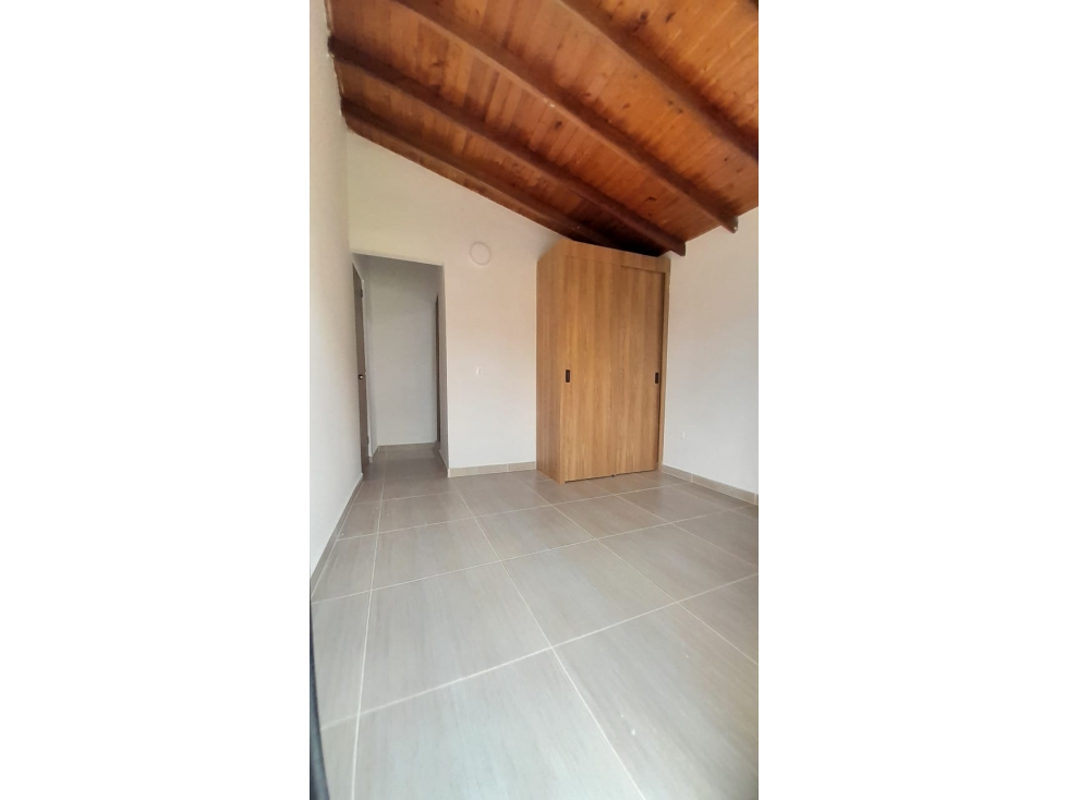 VENTA CASA AVENIDA BOLIVARIANA — foto 6
