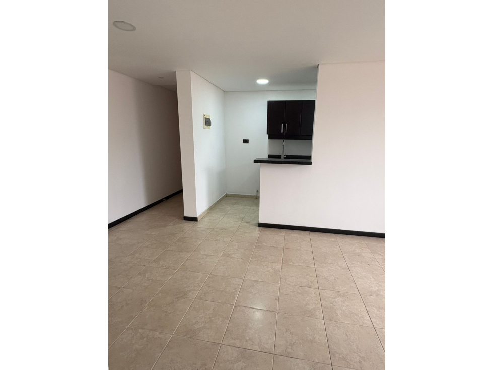 VENTA APARTAMENTO LOMA DE LOS BERNAL — foto 5