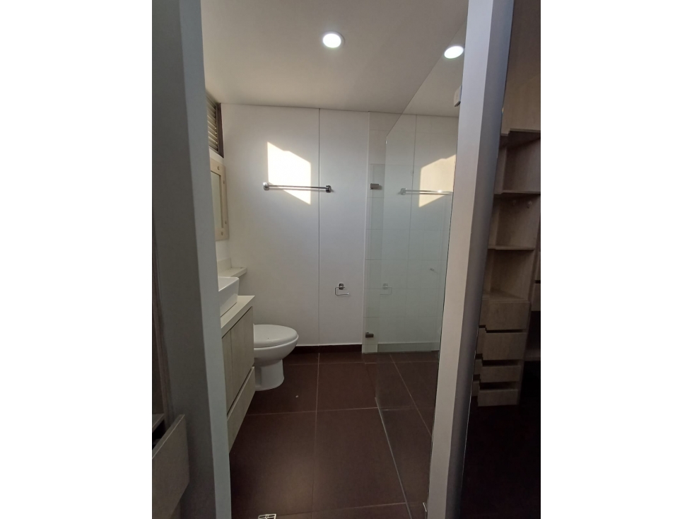 Venta de moderno apartamento en Sabaneta — foto 6