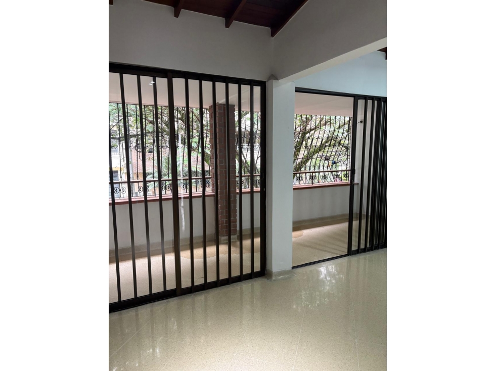 VENTA HERMOSA CASA EN LA CASTELLANA — foto 5