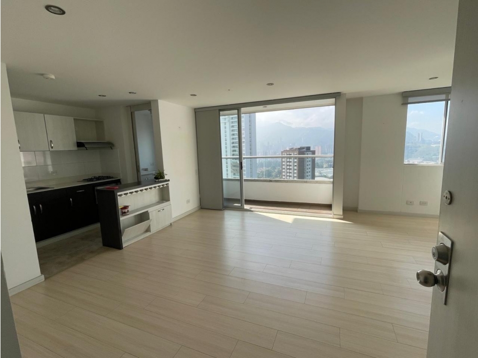 Moderno apartamento en Suramerica