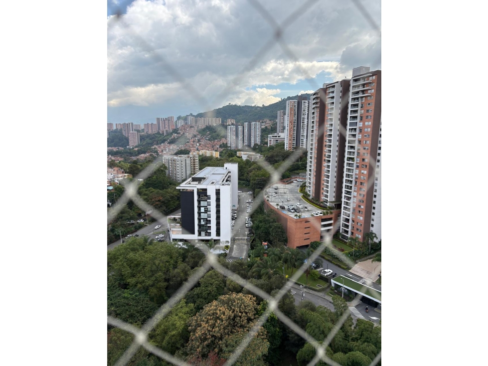 Vendo apartamento completamente remodelado en la loma de los Bernal — foto 4