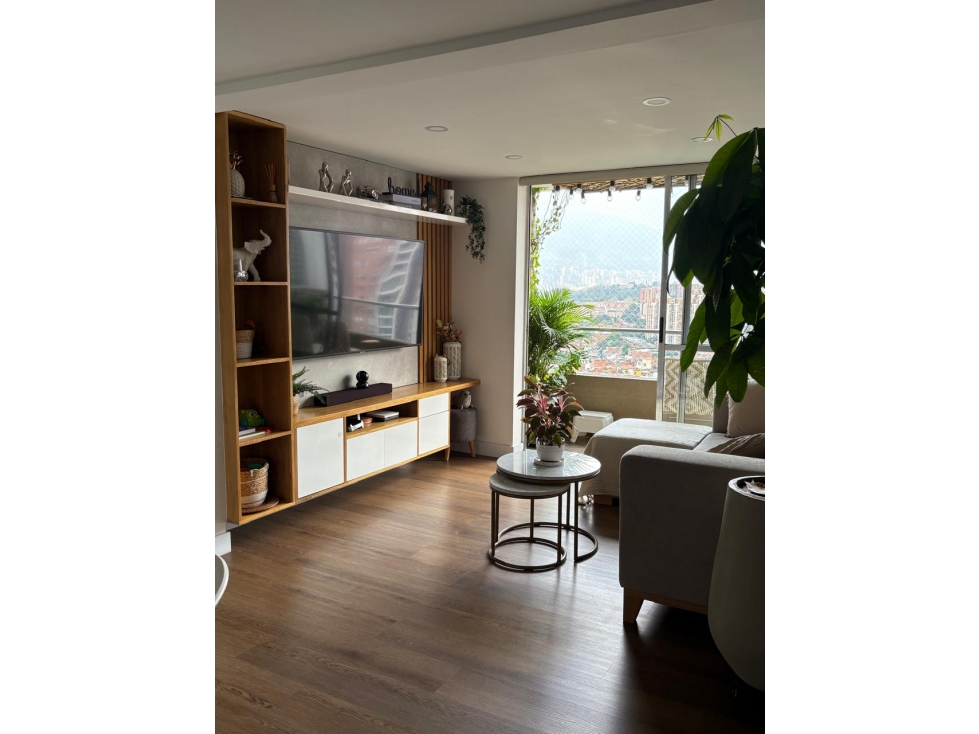 Vendo apartamento completamente remodelado en la loma de los Bernal — foto 2